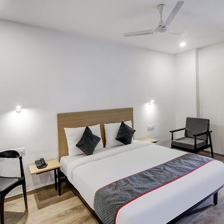 Hotel Super Townhouse Rcc Majestic 397 Lb Nagar Hyderabad Esterno foto