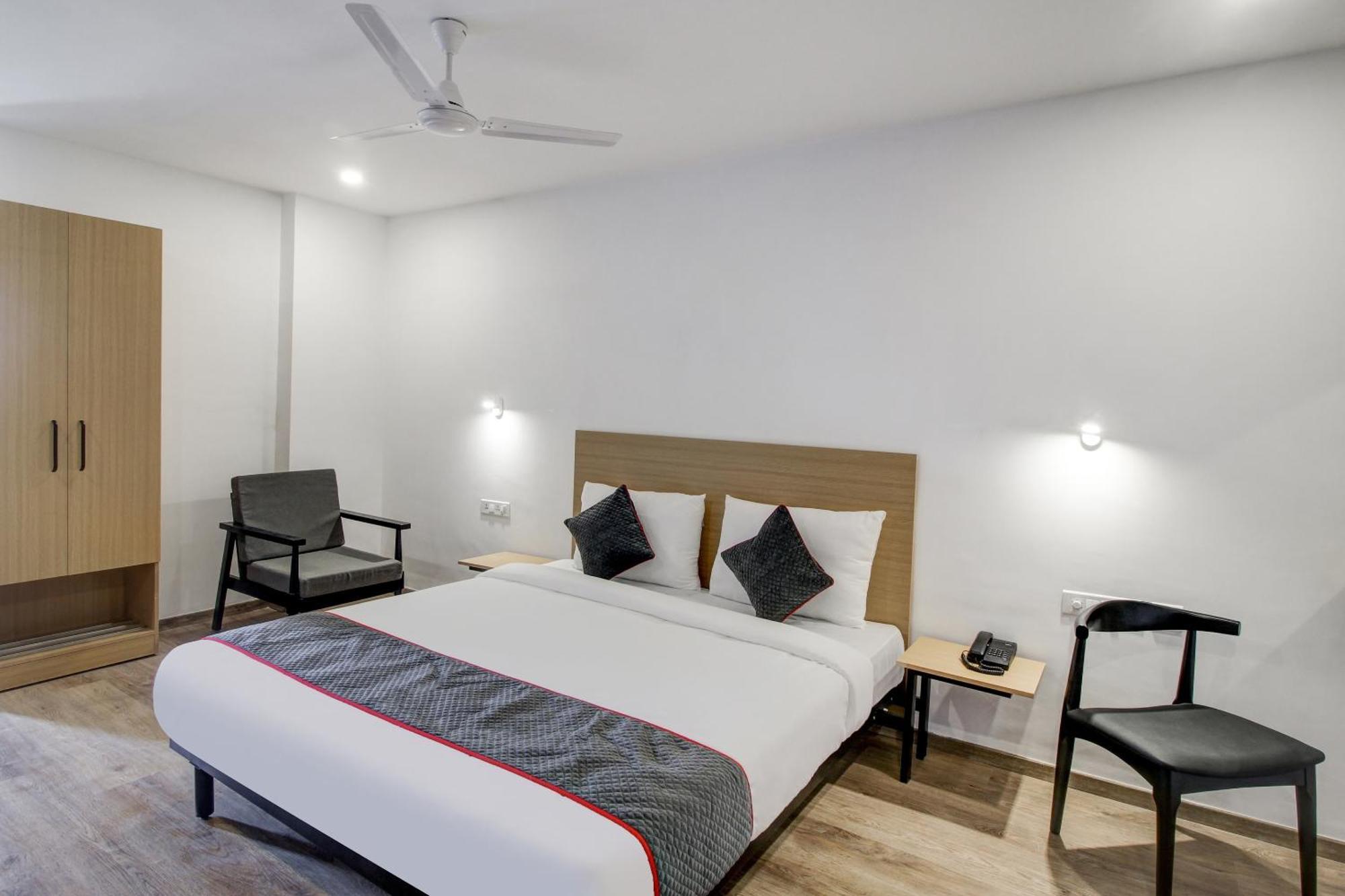 Hotel Super Townhouse Rcc Majestic 397 Lb Nagar Hyderabad Esterno foto